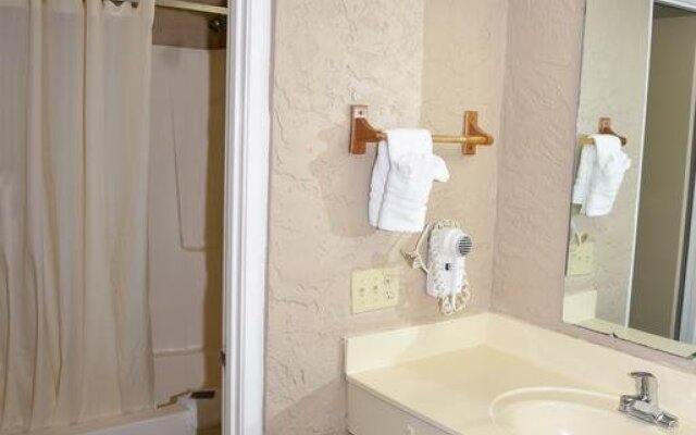 Bonifay Inn