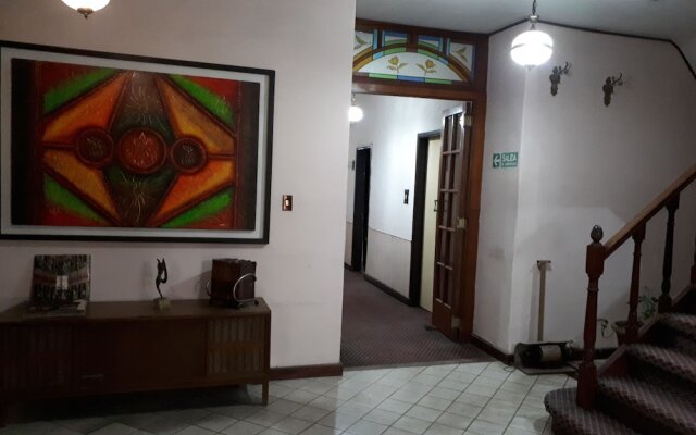 Hotel Alcazar
