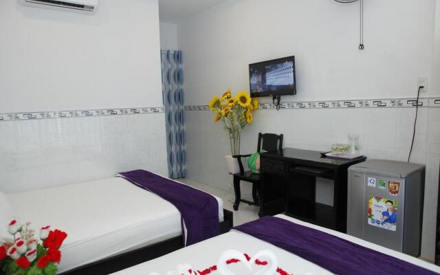 OYO 828 Hoa Giay Hotel