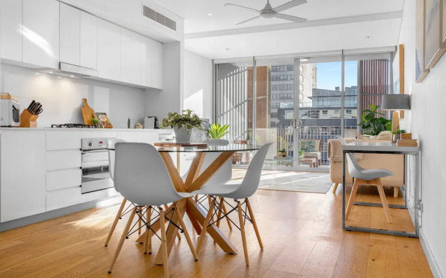 Waterloo St Apartments by Urban Rest