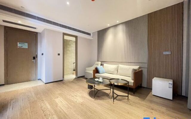 Yishang Hotel (Guangzhou Huadu Sunac Business College)