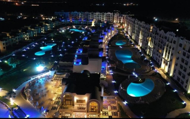 Gravity Hotel & Aqua Park Hurghada