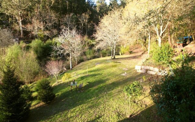 House With 5 Bedrooms in Pontevedra, With Enclosed Garden