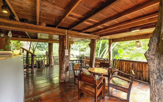 Monruamsuk Homestay Cafe And Bistro