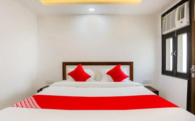 Oyo Flagship 65986 Hotel Signature Rooms