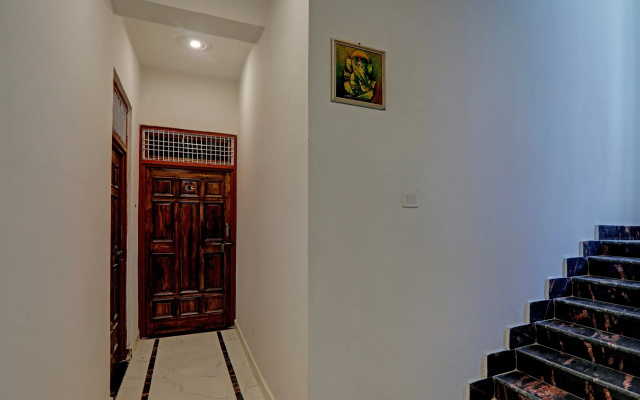 OYO 823703 Hotel Aanandwan Palace