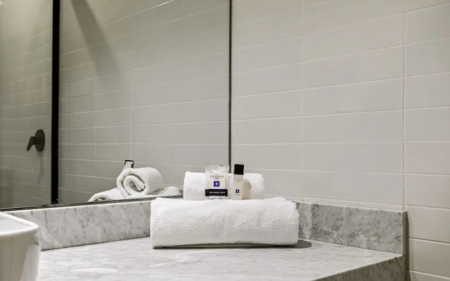 Suites Álamos by Homirent