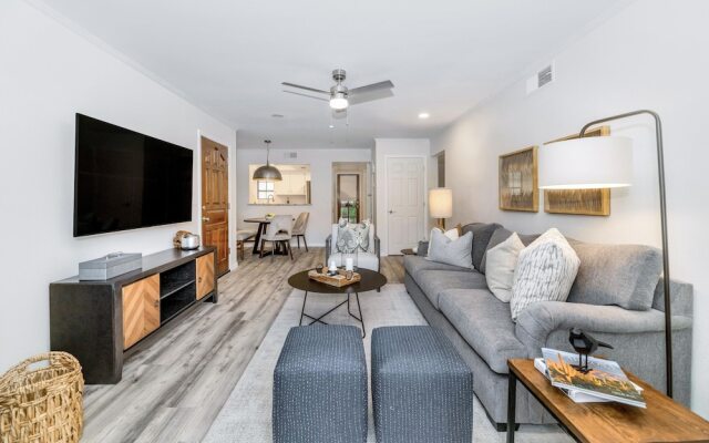 N92s1157 2 Bedroom Condo