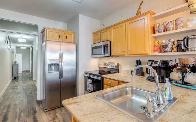 Balcony & Serene Views: Cozy Condo in Huddleston!