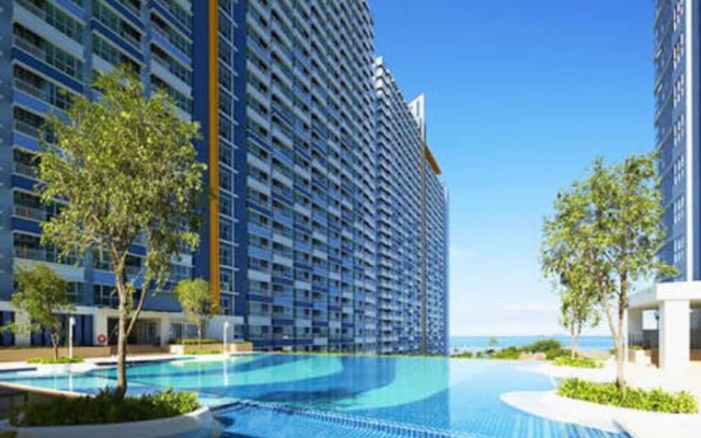 Lumpini Parkbeach Pattaya Pool View