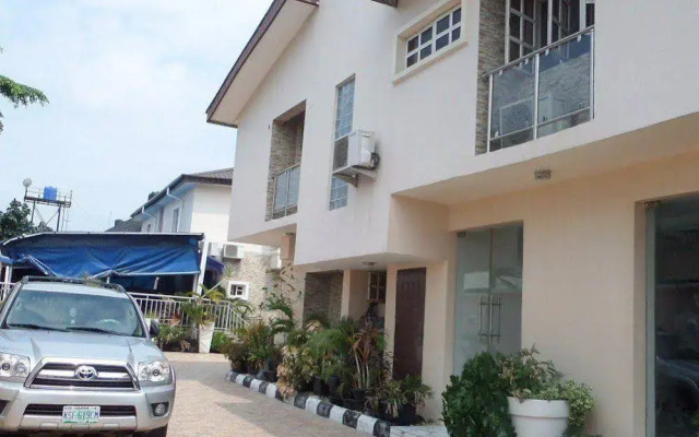 Larry Mitchelle Suites
