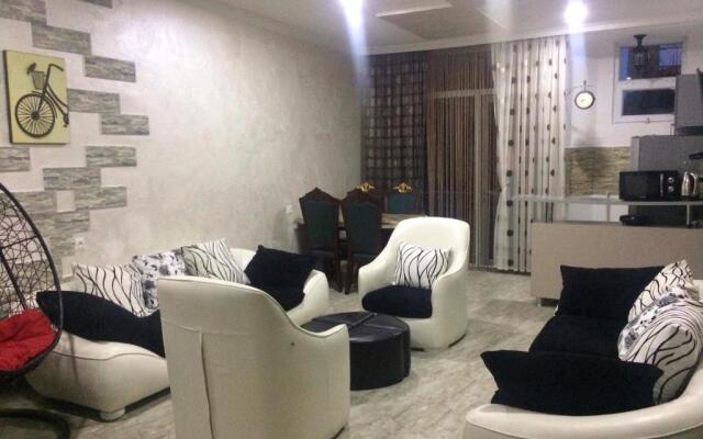 Inga's Apartment