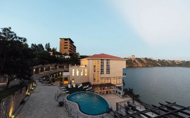 Lake Bishoftu Resort