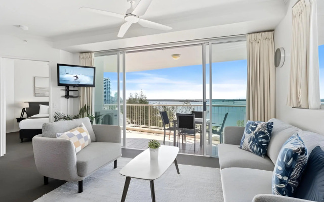 Crystal Bay on the Broadwater