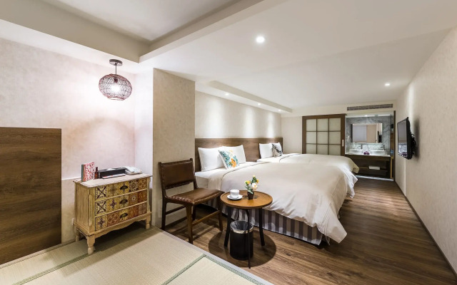 Lan Kwai Fong Garden Hotel