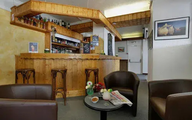 Hôtel Eliova - Le Chaix