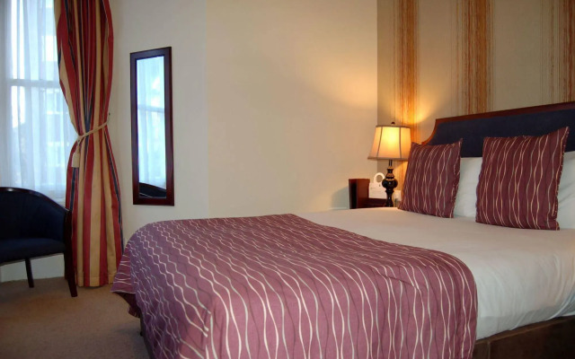 The Connaught Lodge