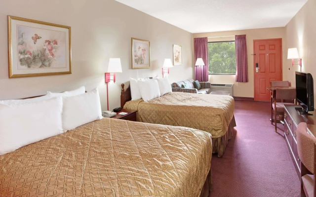 Days Inn by Wyndham Adairsville