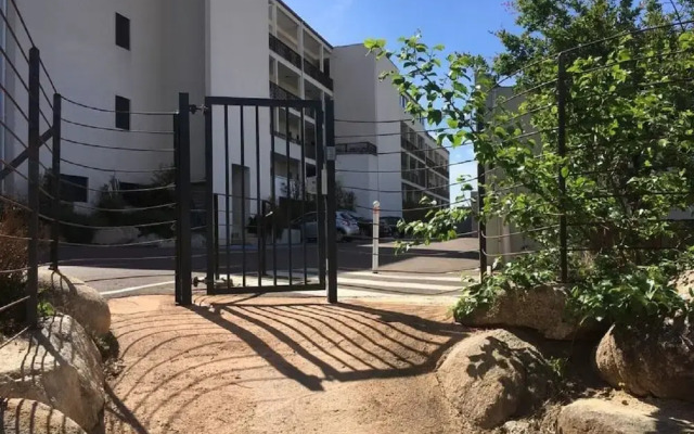 Studio Standing avec terrasse et Piscine
