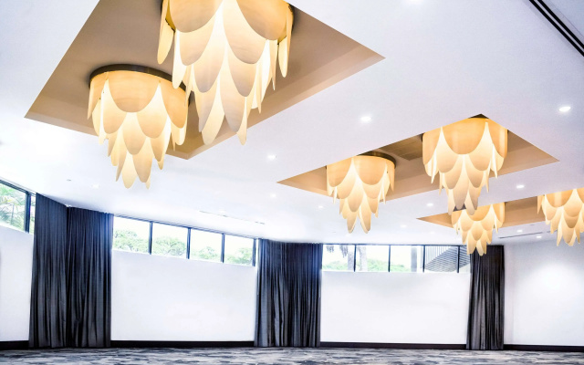 DoubleTree by Hilton  Miami Airport & Convention Center