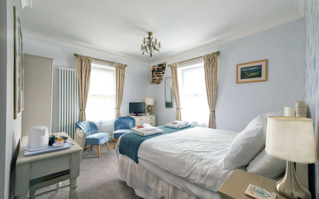 Garth Dderwen Guest House