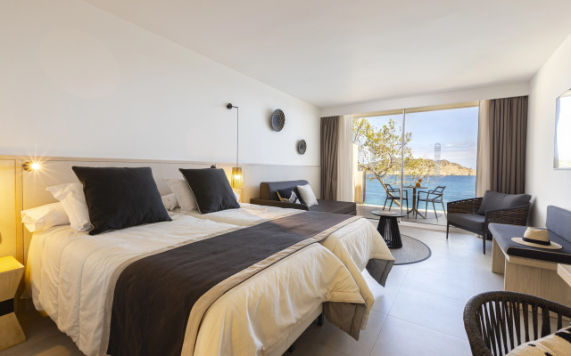 Invisa Hotel Club Cala Verde