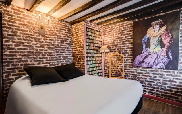 Absolute Paris République Hotel