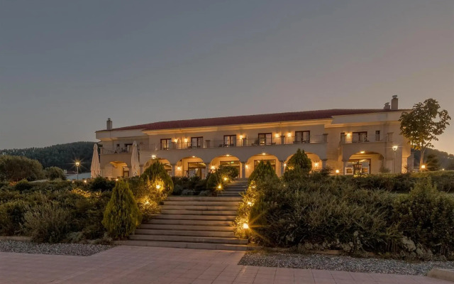 The Lake Hotel