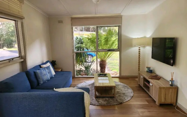 Russell Falls Holiday Cottages – Guest Rooms – National Park