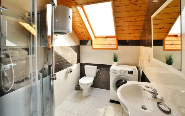 Apartment in Sianozety Near Sandy Beach