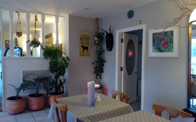 The Rose Garden Bed & Breakfast and Cafe