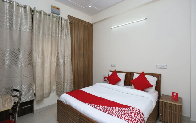 Star Guest House by OYO Rooms
