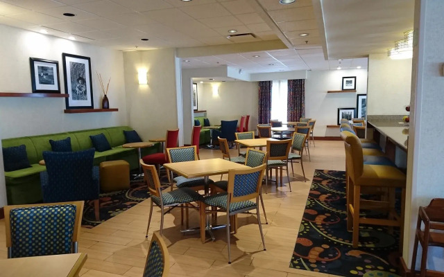 Hampton by Hilton Saltillo