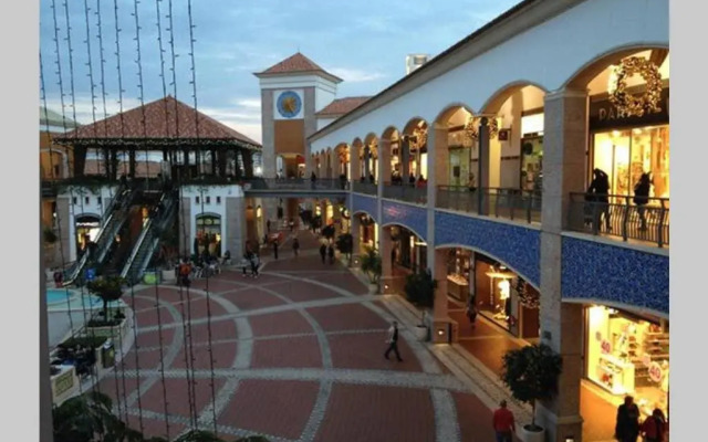 Ria Center Apartment - Right