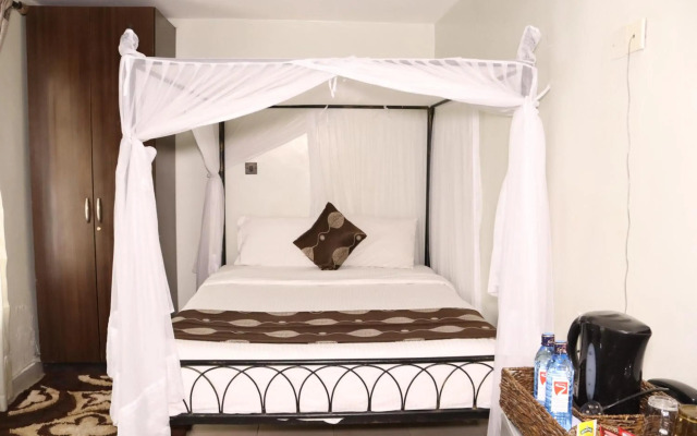 Hadassah Hotel