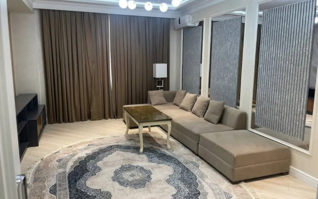 Zarafshan Grand Hotel FIEZ