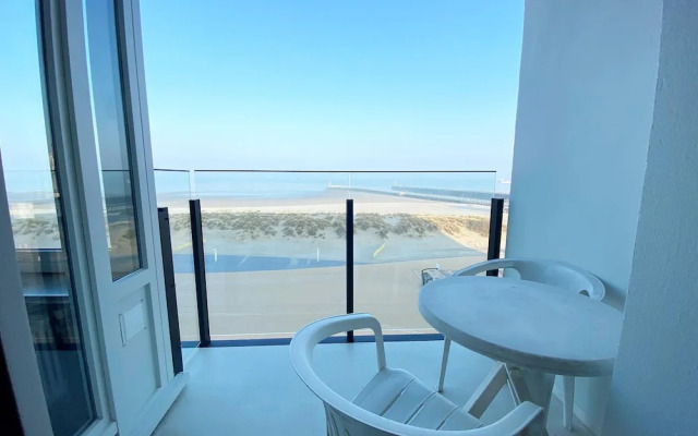 Apartment in Nieuwpoort With sea View