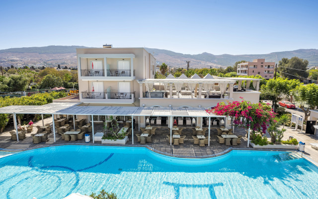 Peridis Family Resort