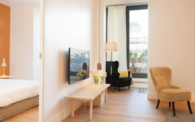 Sealona Center Apartments