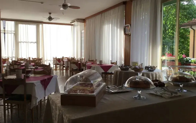 Hotel Mirella