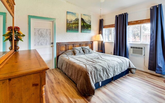 Spacious Wyoming Retreat: Fishing & Hunting