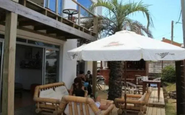 Balconada Beach Hostel