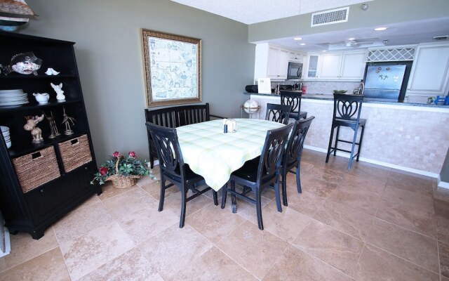 Pier House 402