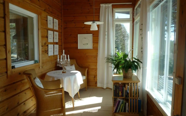 Leena's B&B