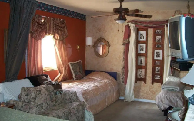 Dumplin Patch Bed & Breakfast