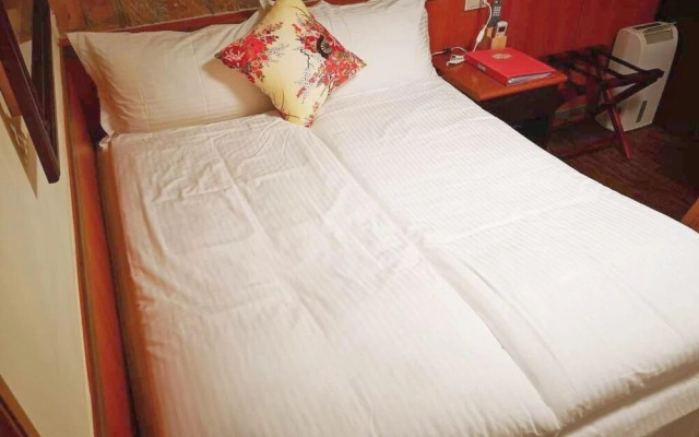 Qu Hi Home Stay