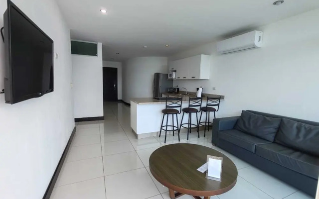 Puerto Azul Residences