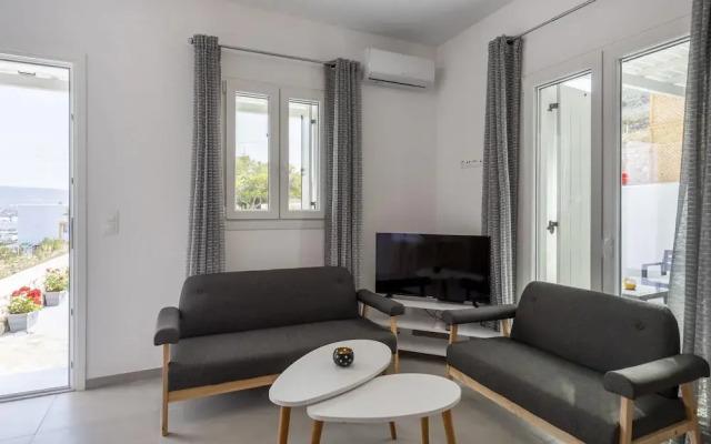 Cycladic Sunlight 2bedroom House