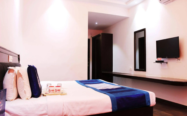 OYO Rooms Court Circler