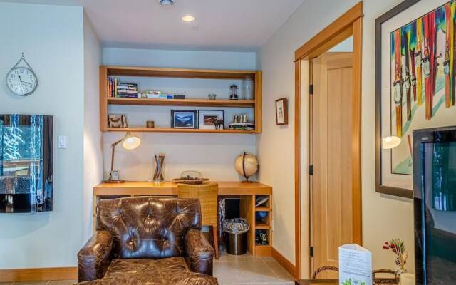 Kookaburra Lodge #303 By Bear Country